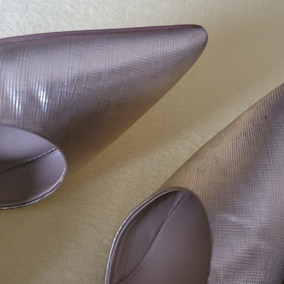 Sam Edelman Gold Heels - Picture 5 of 8